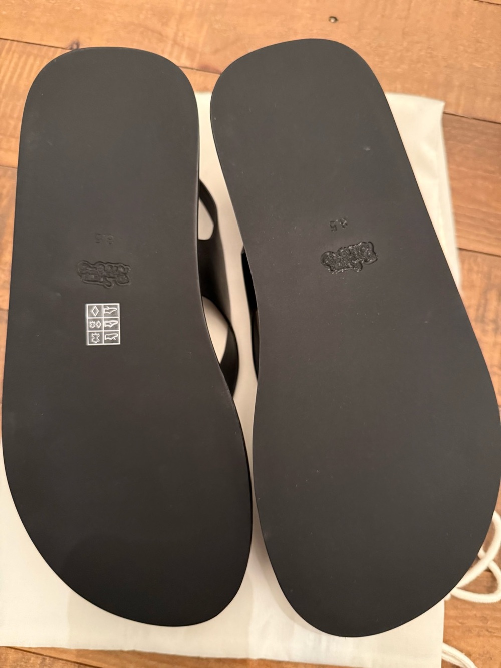 Coach Sculpted C Platform Thong Sandal 8.5 Black New in Box - Picture 3 of 5